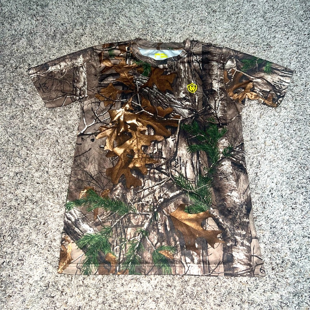Game Winner Camo Tee Shirt Boys size XL